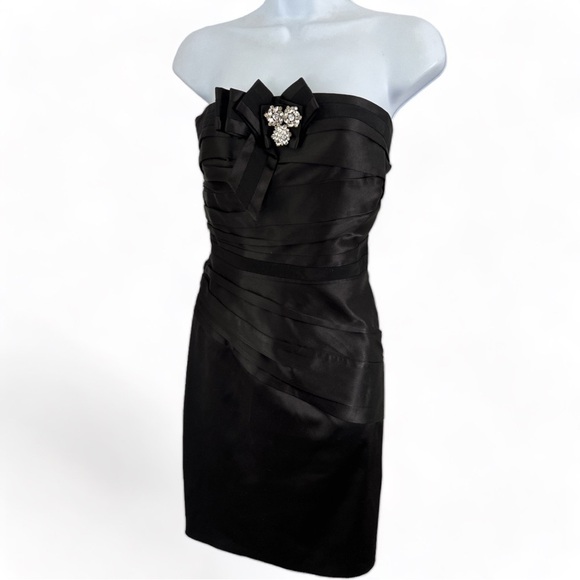 black ruffle prom dress A-Line Sequin Dresses – Frisco Dresses Size:30/6X 00 17 Things Only People